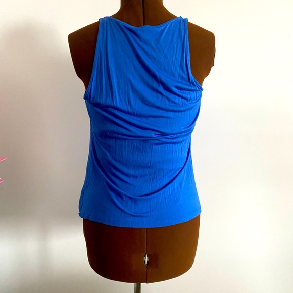 💙BANANA REPUBLIC 💙Blue Sleeveless blouse in Large! Like new condition! - Picture 9 of 11